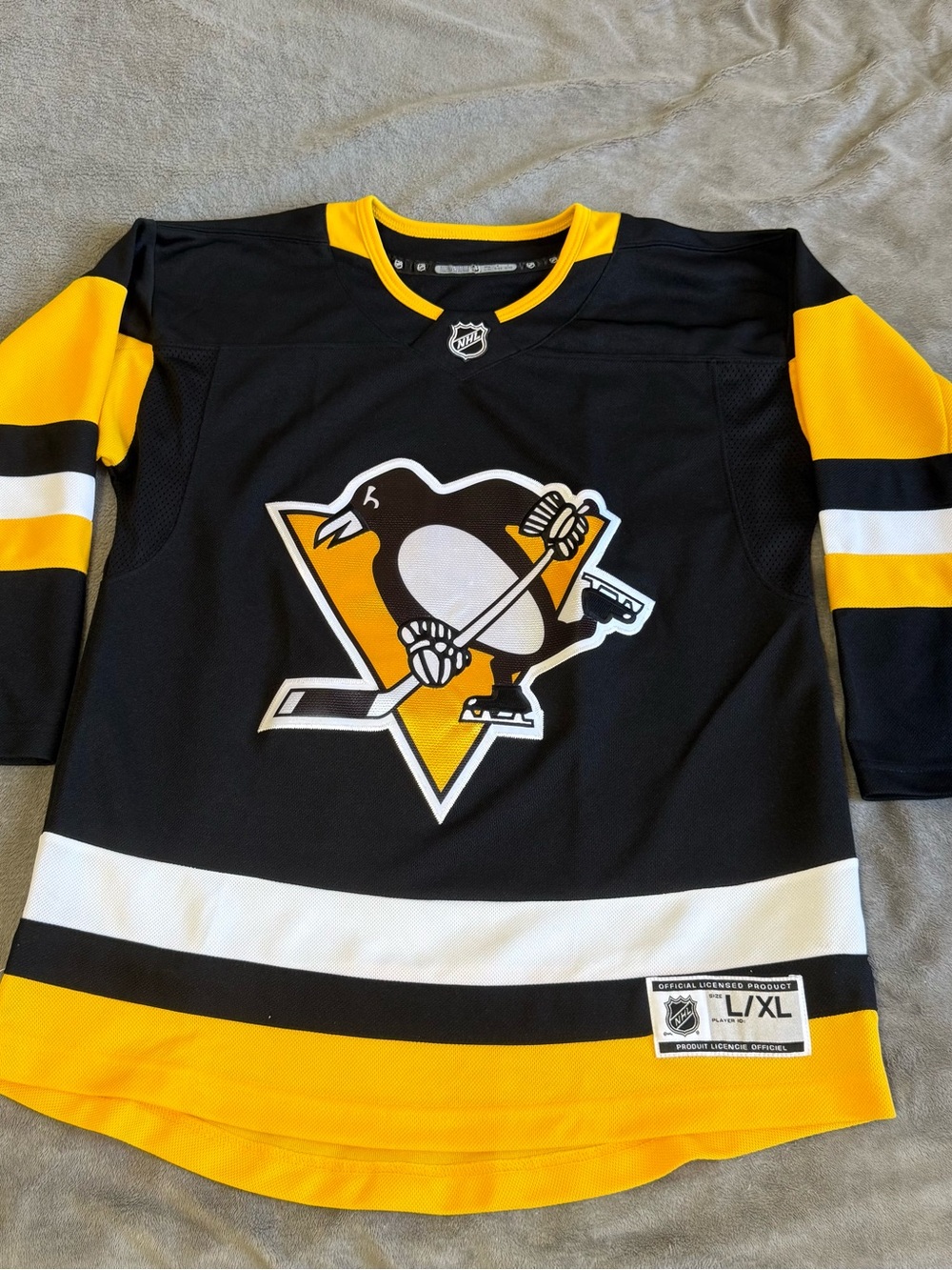 Pittsburg Penguins Jersey NHL Hockey size Youth  XL